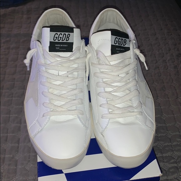 Golden Goose Sneakers - Picture 2 of 7